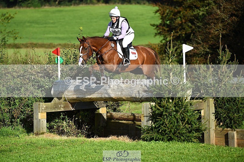 231022-144022-30238 - 305-CHILLI.KNIGHT-Gemma.Stevens-XC