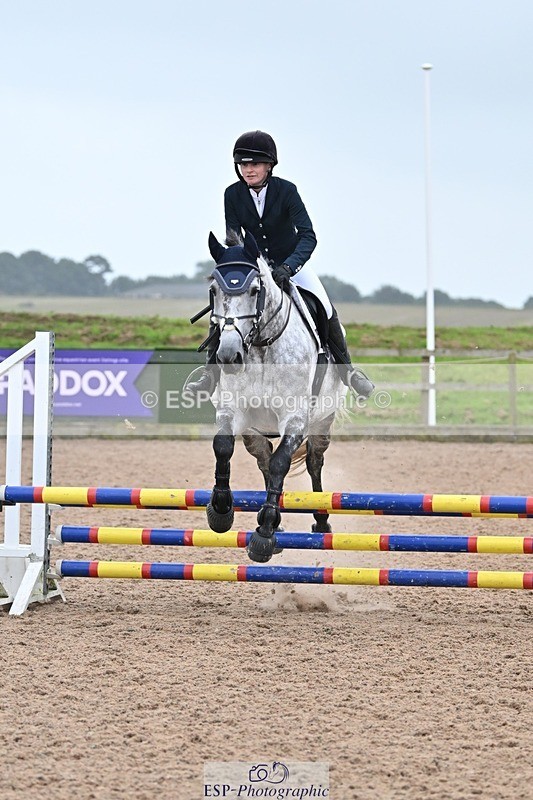 240813-175529-00533 - Classes 5 A&B & 6 80cm