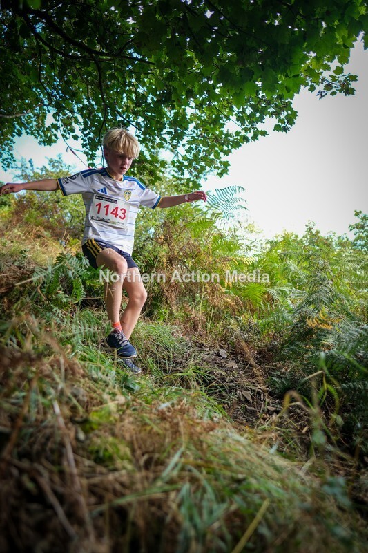 DSCF4694 - Reeth fell race age grades