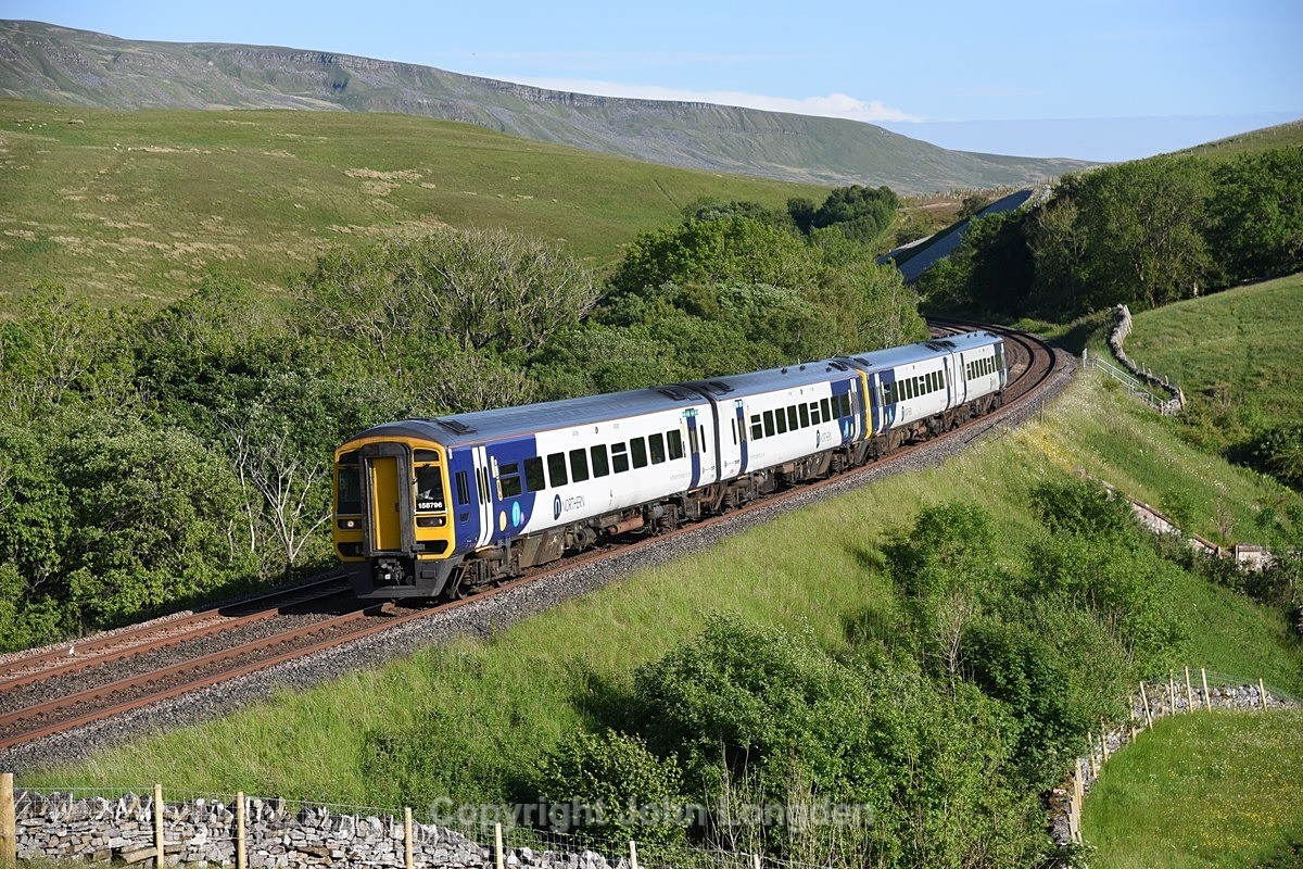JL - 15.6.22 158796 & 158859 16:48 Leeds - Carlisle, Birkett - Birkett Common (northbound)