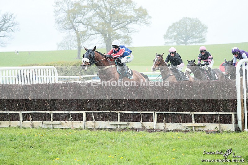 PtP 180426 1344 - Worcestershire Hunt PtP Chaddesley Corbett 18/04/26