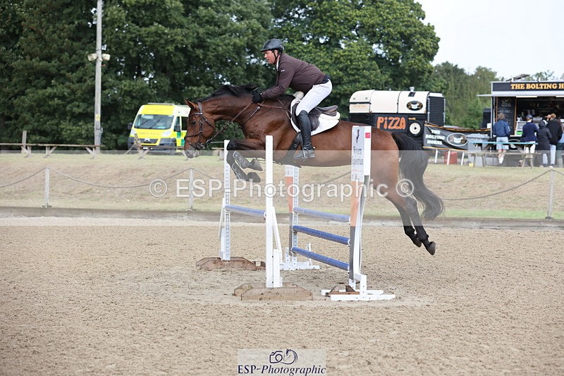 250831A-121105-10121 - Cls 42 Snr 1m Grand Prix