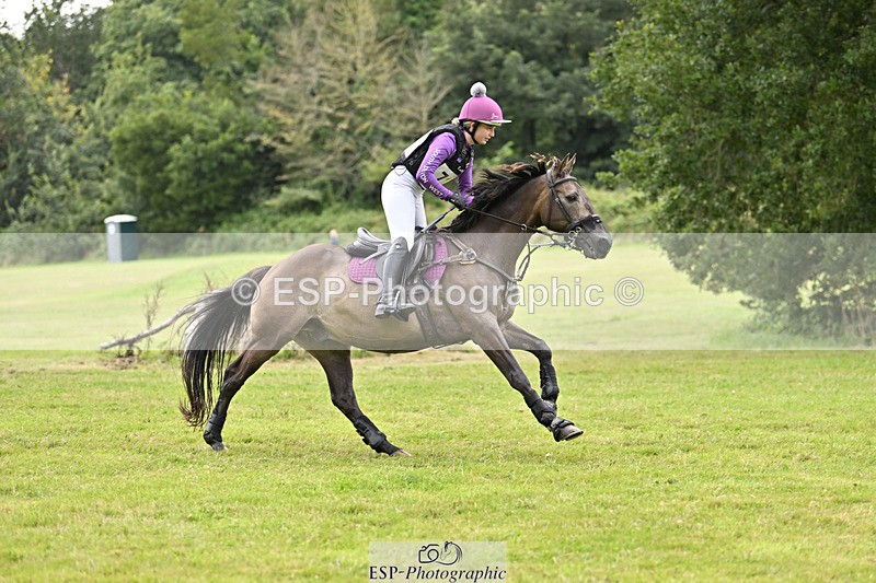 240825X-154656-36107 - 80cm XC 15.30 to 16.30