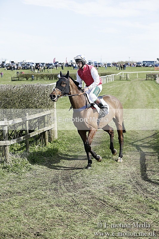 PtP 250317 2 - V.W.H. Hunt Point-to-Point Siddington 25/03/17