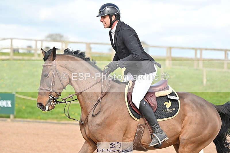 240418A-160117-04932 - Cls 9, 2 Star Big Tour 1.40m