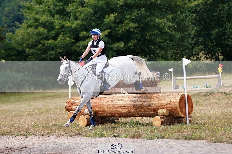 250802A-130356-04657 - C-132-Ella.Weeks-LEACOURT.TOUCH.OF.CLOVER