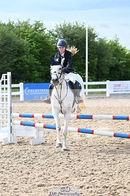 240611A-172530-00561 - 70cm