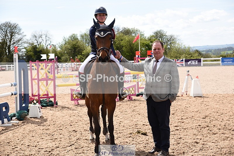 240418A-142124-03817 - Cls 13, 1 Star Bronze Tour 1.10m