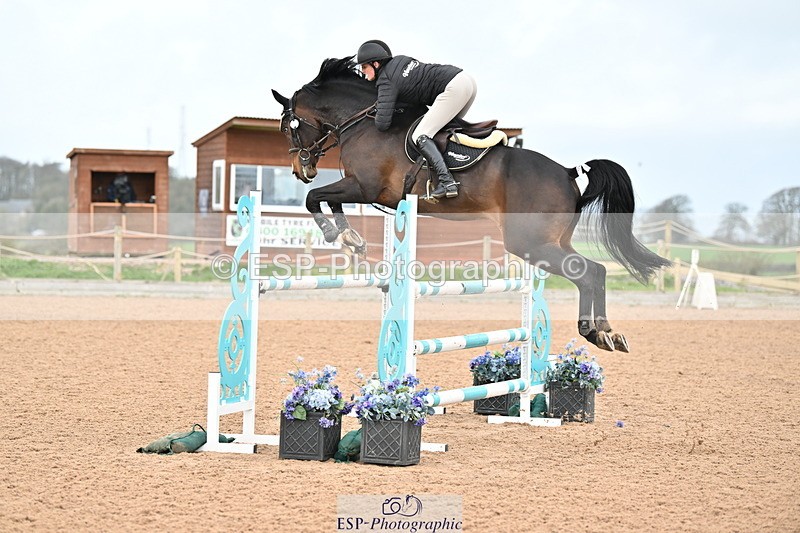 240315A-123711-00980 - Cls 3 Snr Foxhunter