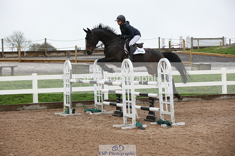 231112A-131554-04359 - Cls 20 Newcomers & 1.10m Open