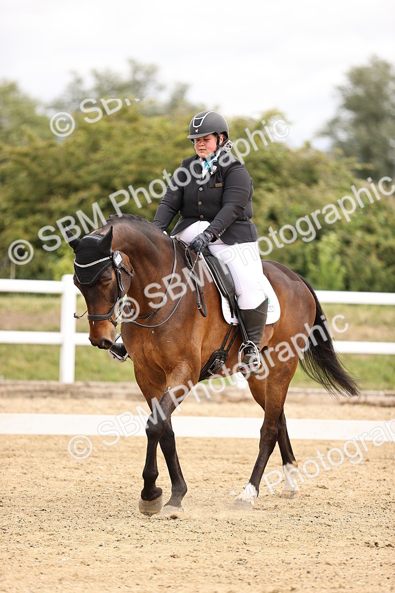 SBM_002899 - Class 2 - Novice 4 - 12.00-13.10