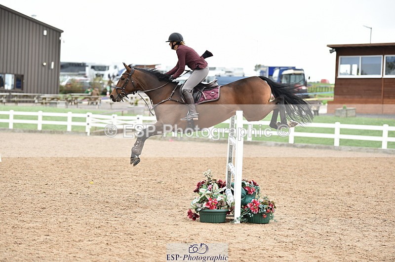 231013A-125354-01651 - Cls 3 1.05m Amateur Quali