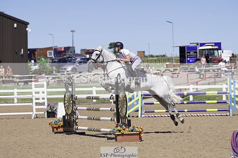 230624A-152544-02226 - Cls 26 Pony Foxhunter & 1.10m Open