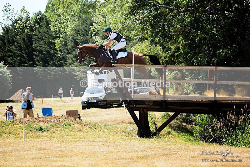 BESJ 120726 2640a - Equestrian