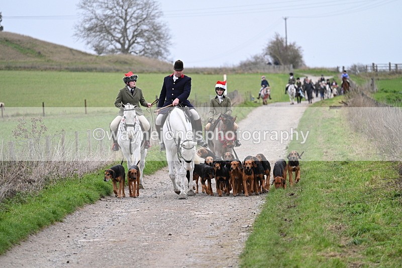 WJ7_1184 - Walk Home