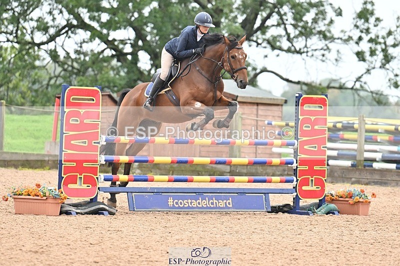 251003-113235-00477 - Cls 2 Newcomers and 1.10m