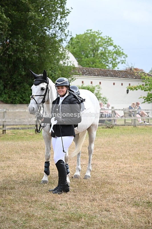 WJ6_0974 - Class 14 Intermediate Jumping 75cm