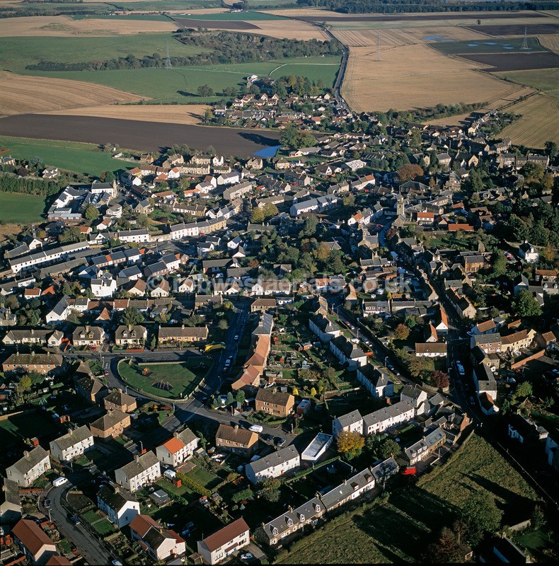 A00414C Village of Auchtermuchty Fife in 2002 - Settlements, infrastructure and attractions