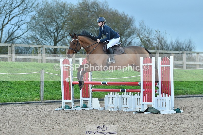 231119A-145946-06344 - Sun Cls 11-13 Children on Horses 90cm, 1m & 1.10m