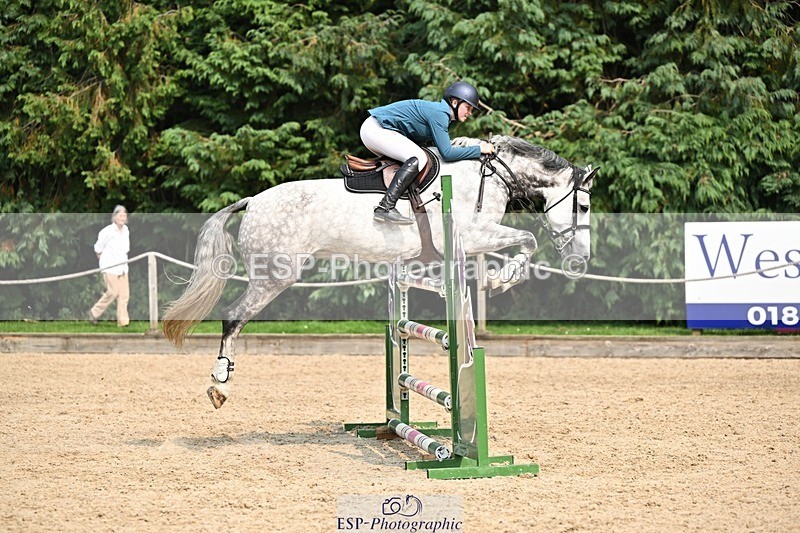 240818-151131-05118 - Cls 12A Snr Foxhunter & 1.20m Open
