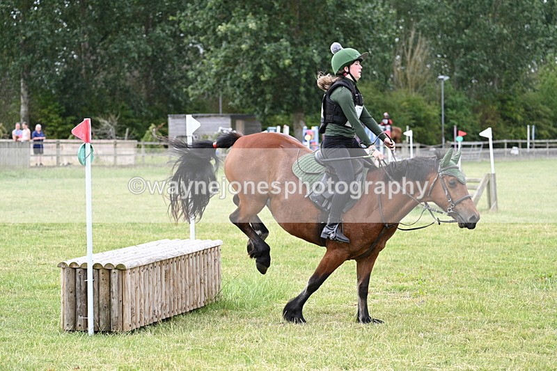 WJ7_5241 - 60cm XC Time 10:17 to 10:49