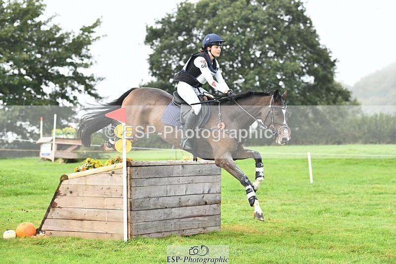 231020-101622-05886 - 007-JEWEL-Charlotte.Cooke-XC