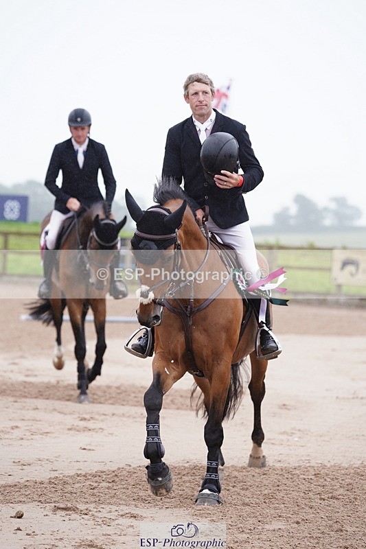 240720A-114446-14435 - Cls 3, 3 Star Small Tour 1.40m