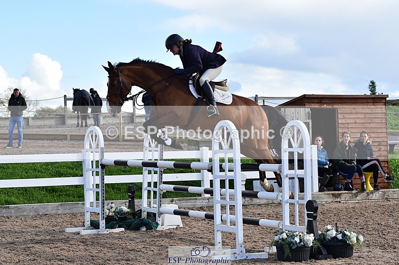 231014A-141948-05265 - Cls 15 1.05m Amateur Q 2nd R