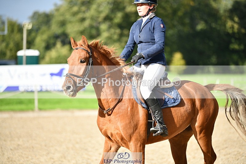 251004A-154523-01966 - Classes 8 & 9 70cm