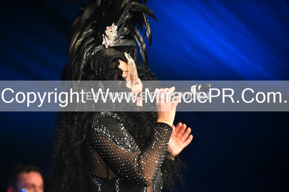 SH4_7033 - The Cher Experience