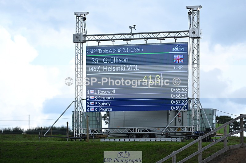 230721A-112515-05645 - Cls 6, 2 Star Medium 1.35m