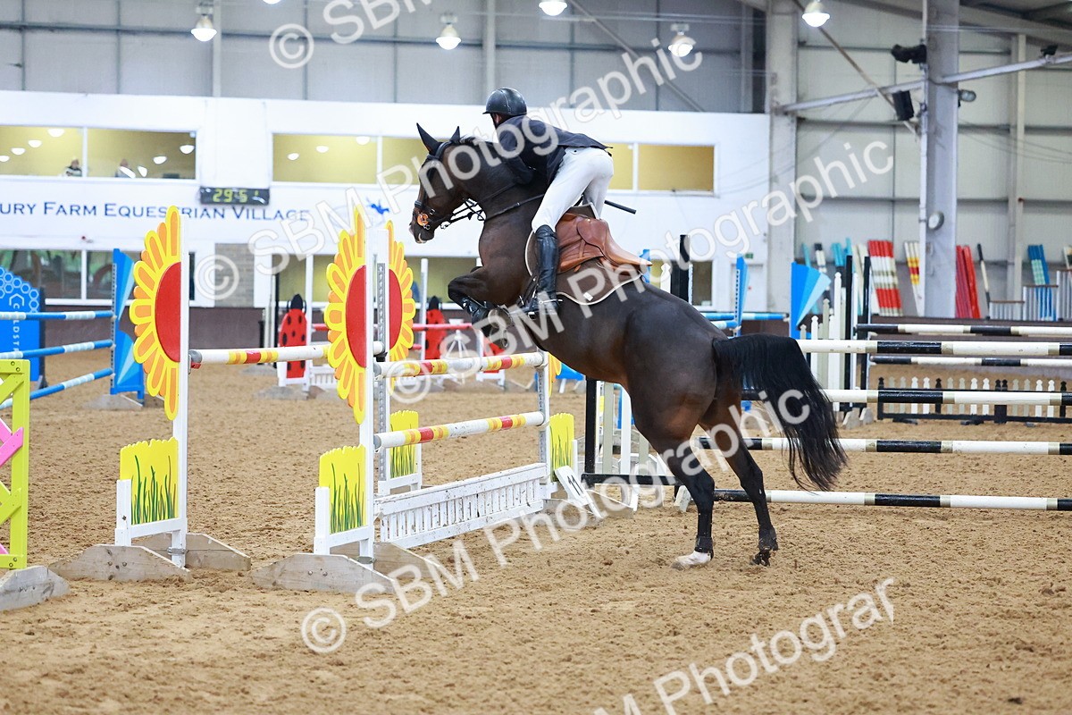 SBM_001955 - Class 5 - Senior Foxhunter 1.20m