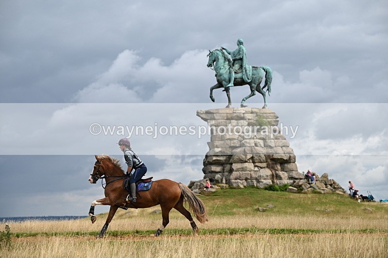 DSC_4567 - Time at Statue 09:50 to 11:09