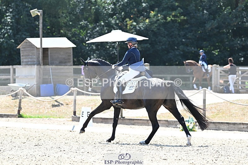 250810A-140039-07188 - 070-Abbie.NewburySeagry.Firstamour