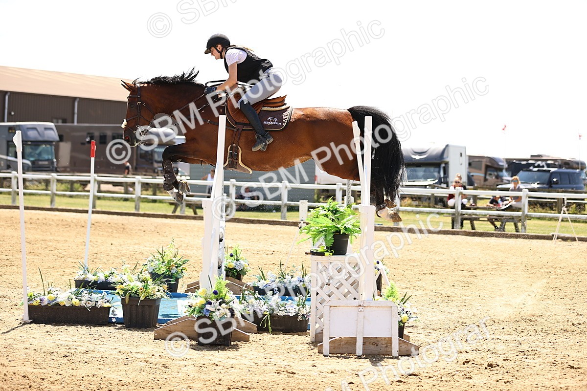 SBM_001281 - Class 16 - GFS Senior Newcomers 1.25m