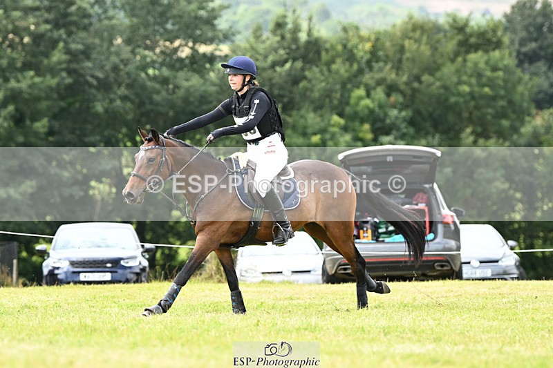 240825X-115227-32149 - 70cm XC 11.00 to 12.00