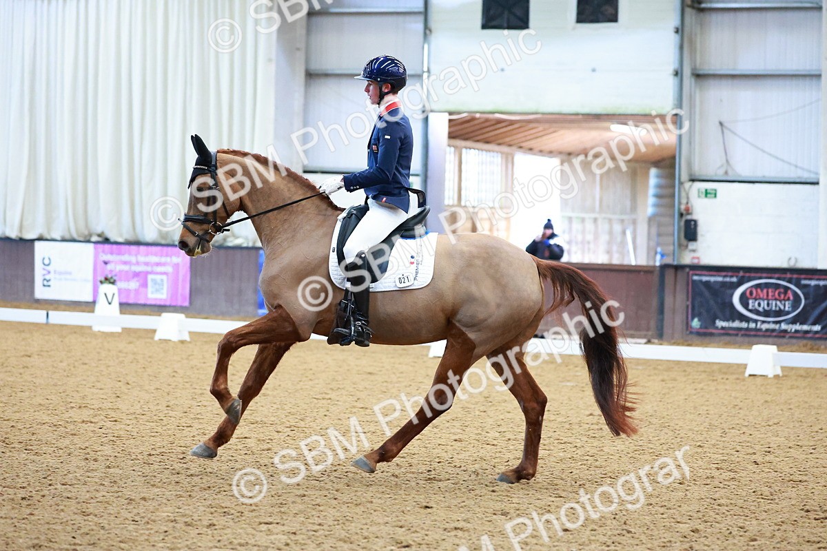 SBM_001335 - Class 18-15-16-22 - Elementary 5 Novice 5-Novice 6