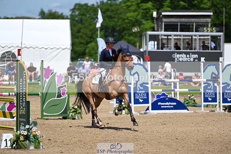 240525-132355-15341 - 418-REHY_DJ-Yasmin_Ingham