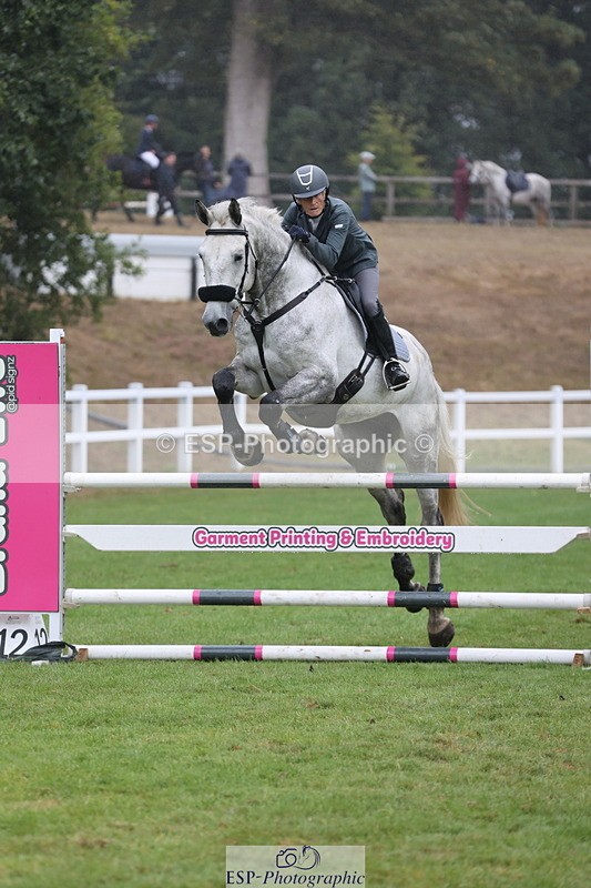 250830A-130939-06578 - Cls 16 Snr Newcomers and 1.10m Open