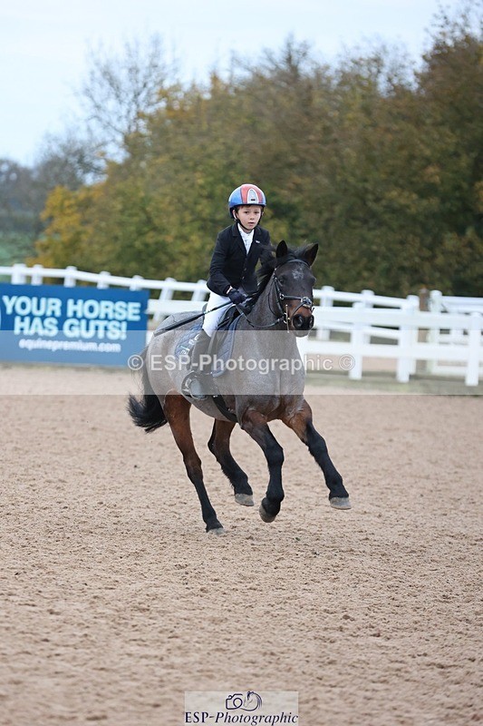 241116X-082855-00070 - Cls 03 Pony Intro 70cm