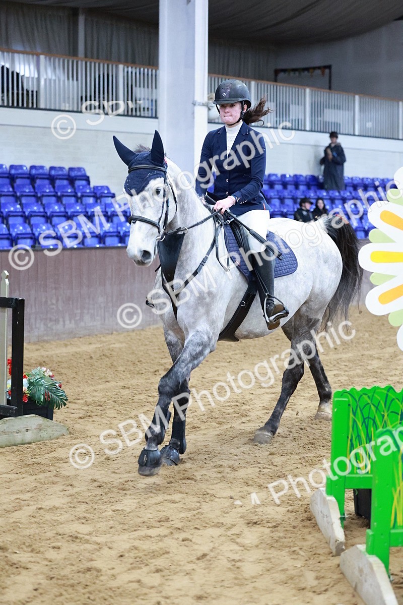 SBM_007403 - Class 24 - Nupafeed Supplements Senior Discovery/ 1m Open