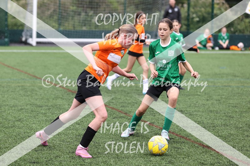 1DX32171 - Sat 6th U12 Girls
