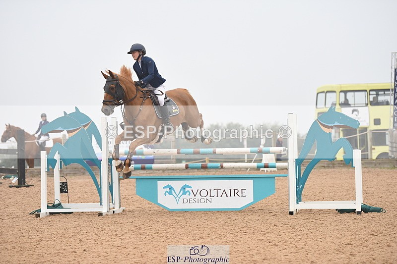 230916A-165912-05722 - Cls 19 Snr 1.10m Derby