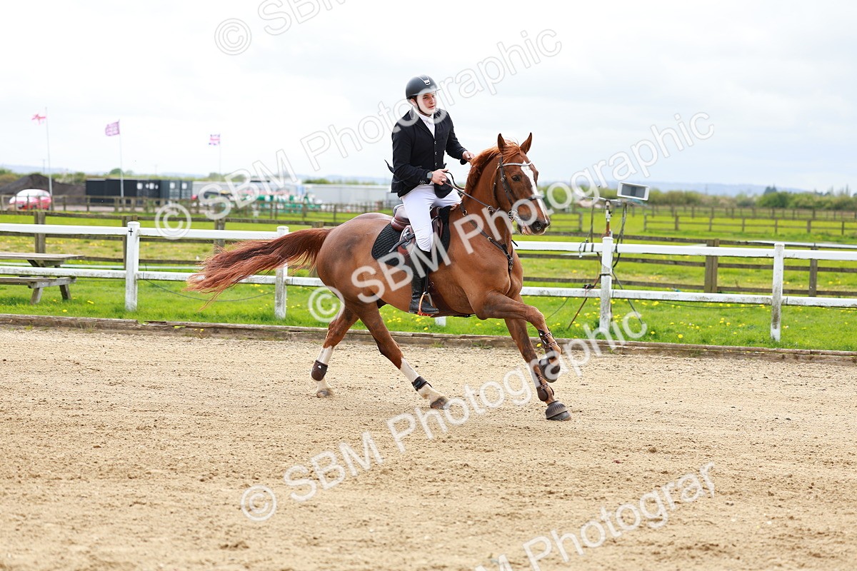 SBM_002479 - Class 10 - Senior Newcomers - 1.10m