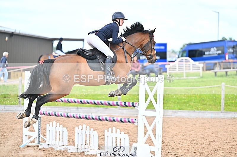 240608A-133703-02608 - Cls 4 Snr Newcomers and 1.10m Open