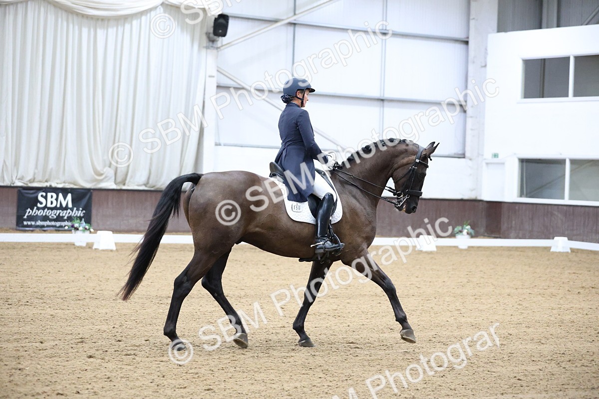 SBM_004708 - Class 9 - FEI Inter 1 Gold - 16.59-17.47
