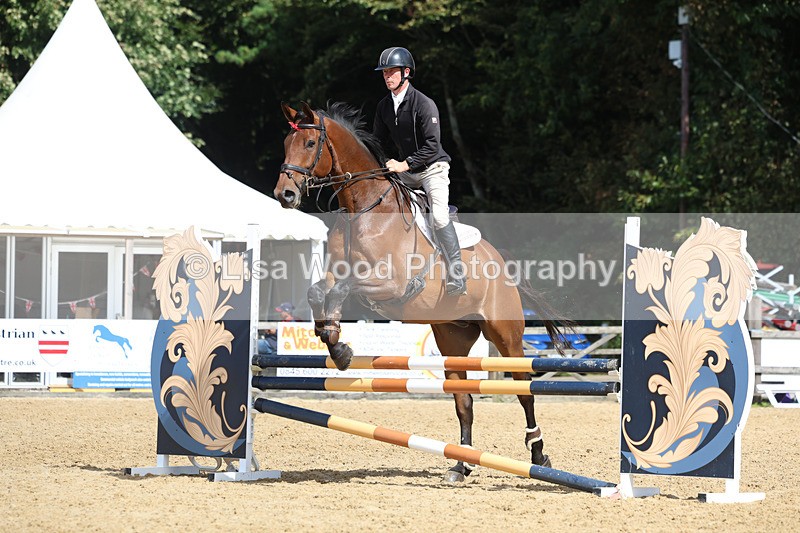 3E7A9304 - Class 9: Senior British Novice/90cm open