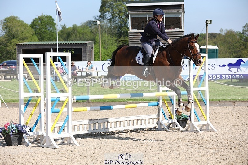 230513-103351-03896 - Cls 18 Snr 1.05m Open