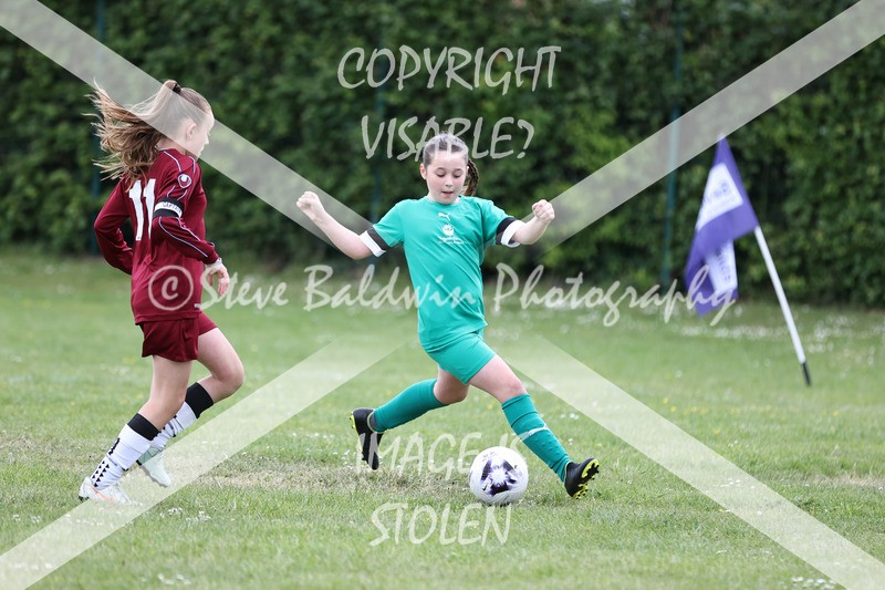1DX32232 - Covingham Park V Tadpole Farm