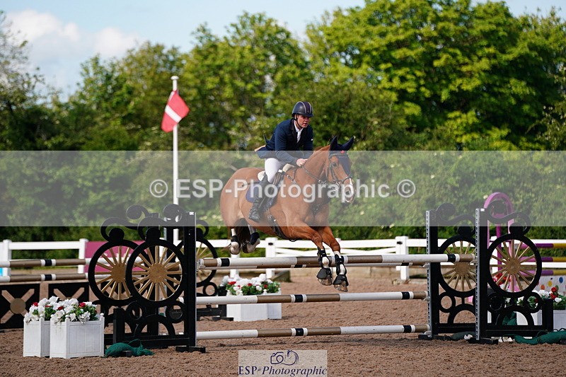 240525A-091906-05064 - Cls 13 Snr 1.05m and 1.10m